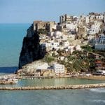 Acercate al tacón de la bota italiana y Foggia Acercate al tacón de la bota italiana y Foggia
