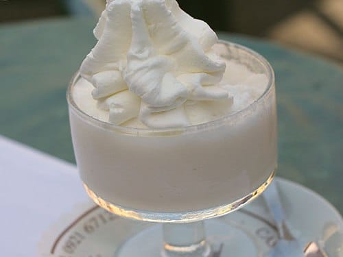 Leche de almendras, receta navideña Leche de almendras, receta navideña