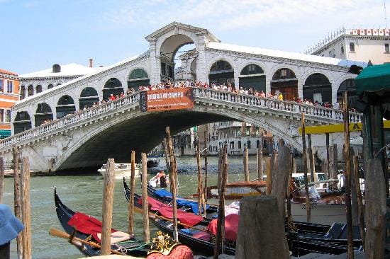 El Puente de Rialto y su Historia El Puente de Rialto y su Historia