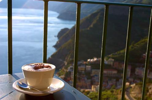 Tomando un café en Italia