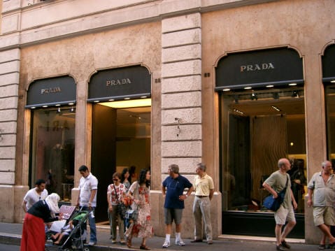 Vía Condotti, tiendas de lujo en Roma