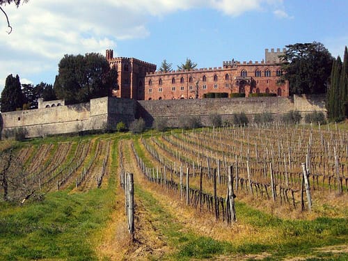 Castillo de Brolio, donde el buen vino y belleza están presentes
