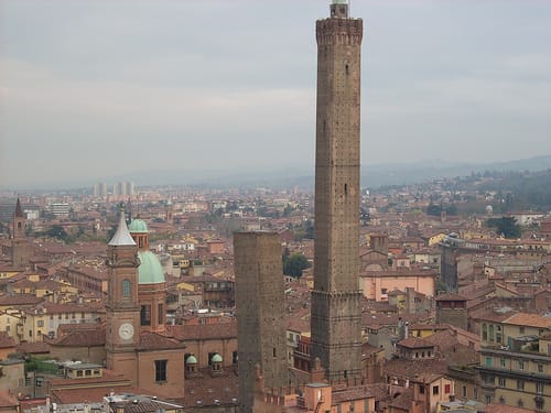 Las torres de Bolonia, el símbolo de la ciudad