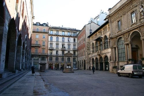 Piazza dei Mercanti, visita en Milán
