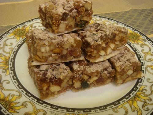 Panforte, postre con frutos secos de Siena