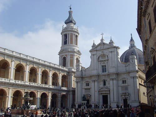 La Santa Casa de Loreto La Santa Casa de Loreto